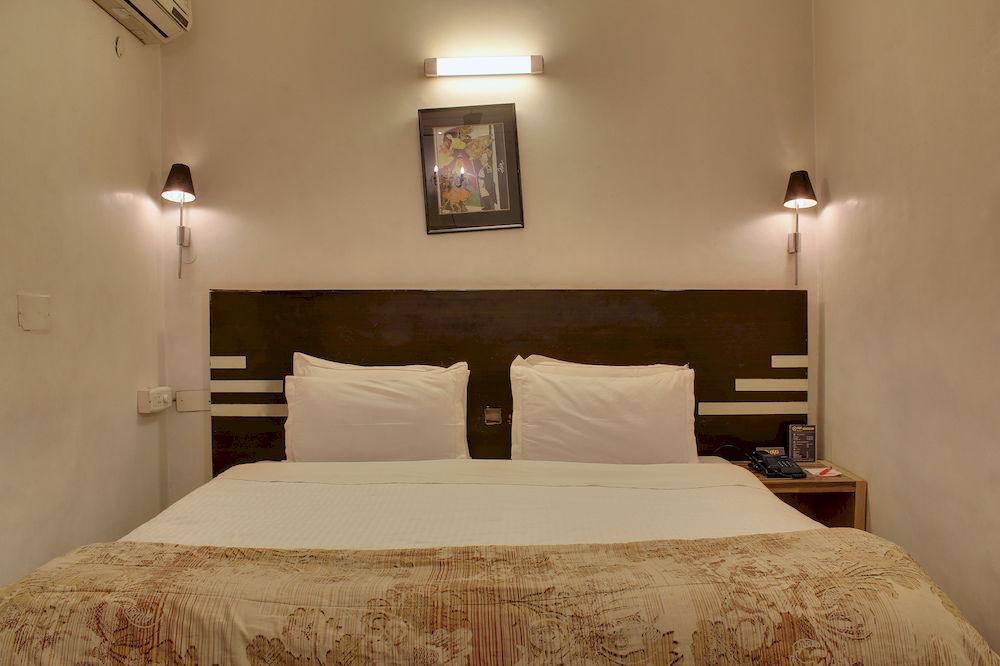 Oyo 358 Sarojini Nagar Hotell New Delhi Eksteriør bilde