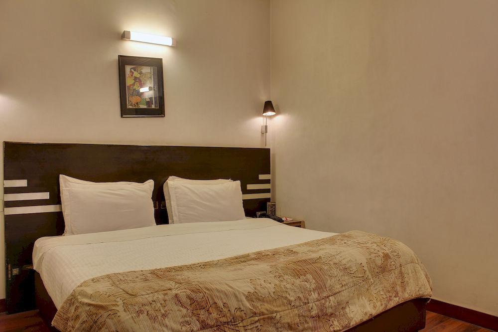 Oyo 358 Sarojini Nagar Hotell New Delhi Eksteriør bilde