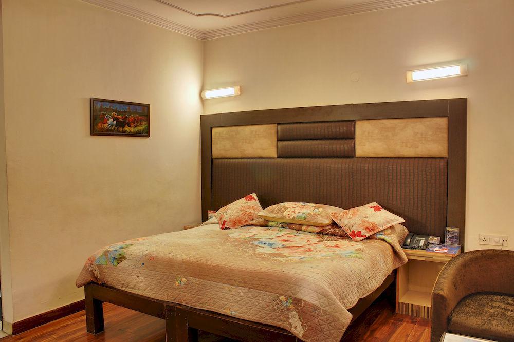 Oyo 358 Sarojini Nagar Hotell New Delhi Eksteriør bilde